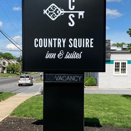 Country Squire Inn And Suites New Holland Exterior foto