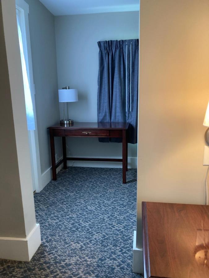 Country Squire Inn And Suites New Holland Exterior foto